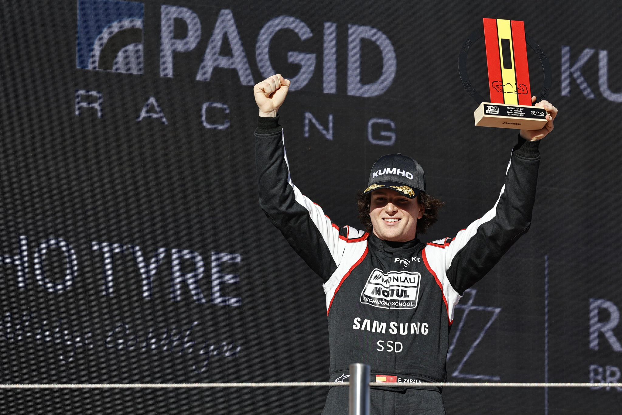 Erik Zabala, &iexcl;campe&oacute;n de la TCR Cup Spain en Montmel&oacute;!